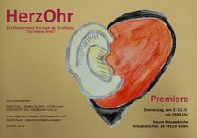 Plakatmotiv zur Pemiere. Das Bild zeigt ein Ohr und ein Herz, die miteinander verbunden sind.