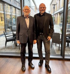 Holger Gierth (rechts) ist der Nachfolger von Günter Oelscher