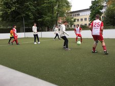 Fußball auf dem Kleinfeld Einmal gegen Nationalkicker antreten - ein Erlebnis!