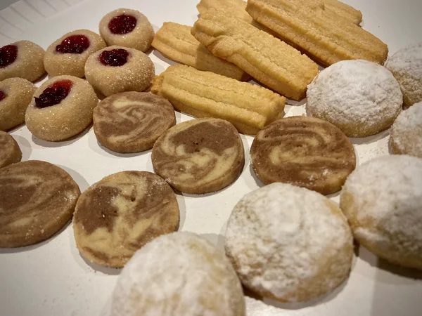 Verschiedene Sorten Weihnachtsplätzchen