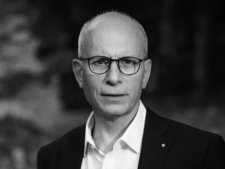 Hubert Vornholt war Direktor und Vorstandsvorsitzender im Franz Sales Haus.
 Foto: Andreas Buck, Dortmund