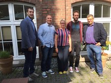 Besuch in den Franz Sales Werkstätten Stimmen die Rahmenbedingungen für den Bundesfreiwilligendienst? Mit dieser Frage beschäftigten sich MdL Mehrdad Mostofizadeh, Vertreter des Bistums und der Franz Sales Werkstätten.