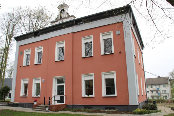 Rotes Gebäude vom SchIFF2